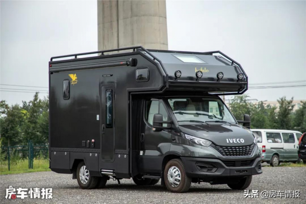 ​這個設計真心棒！讓房車秒變內外套間，獨立廚衛空間比家裡還大