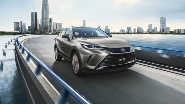 特斯拉回應保費暴漲；造車新勢力年度銷量榜出爐；