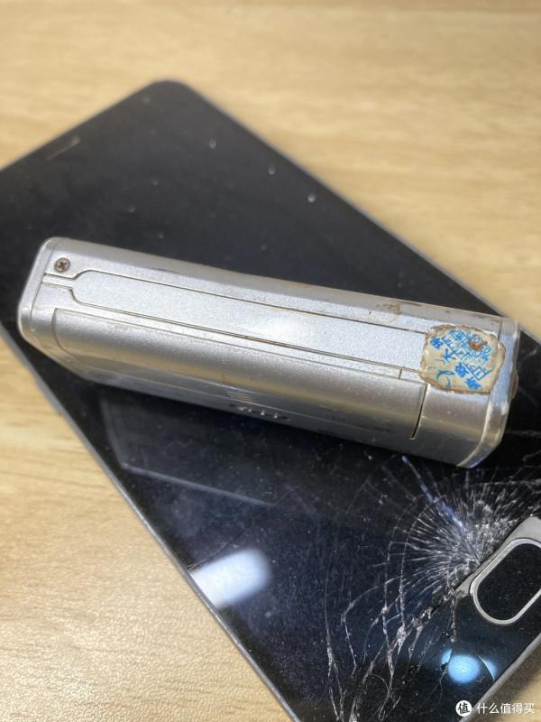 時隔16年翻出魅族早期的產品魅族ME mp3:好一波回憶殺 時隔16年翻出魅族早期的產品魅族ME mp3:好一波回憶殺