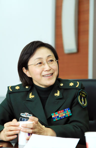 巾幗不讓鬚眉！她讓中國部隊走向現代化，領導誇她能頂七個導彈旅