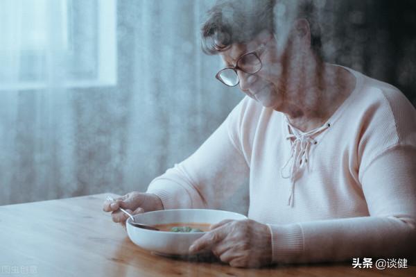 老年人吃啥東西都食不知味,意味著什麼?提醒:5個原因要早知道 老年人吃啥東西都食不知味,意味著什麼?提醒:5個原因要早知道