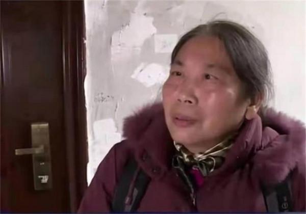 老太太意外獲百萬遺產,前夫要復婚,20年未見的兒子要給母親養老 老太太意外獲百萬遺產,前夫要復婚,20年未見的兒子要給母親養老