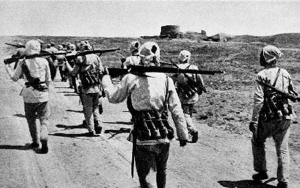 廖耀湘被俘後，向他敬酒不喝還摔杯，劉亞樓請出一人他連敬3杯