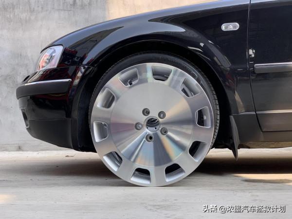 「至臻情懷」一臺老傢伙的重生路,修復煥新一臺戰損級帕薩特B5 「至臻情懷」一臺老傢伙的重生路,修復煥新一臺戰損級帕薩特B5