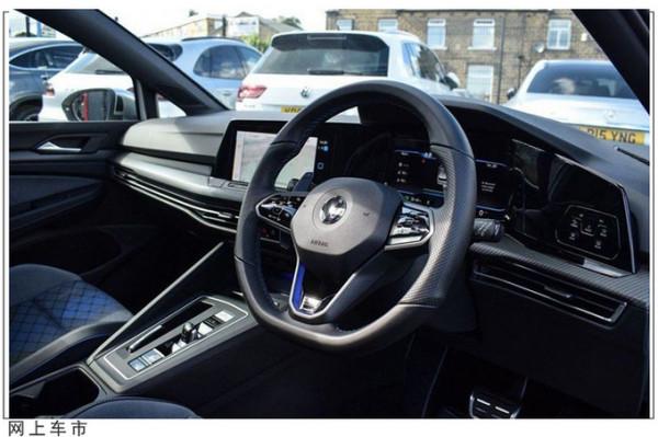 貫穿式大燈,配四出排氣!搭2.0T,大眾全新高爾夫R海外實拍 貫穿式大燈,配四出排氣!搭2.0T,大眾全新高爾夫R海外實拍