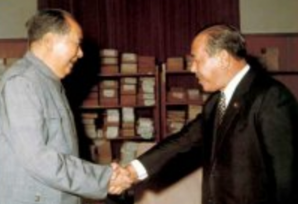 鄧小平巧妙佈局，在對越反擊戰中，迫使蘇聯百萬大軍不敢南下