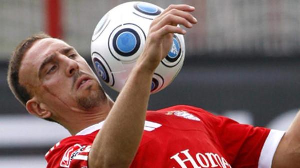 梅西都是隊裡大高個，世界足球歷史最矮11人超級陣容，誰能擋我？