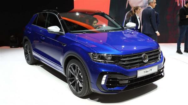 簡訊 | 316馬力4.9秒破百的小鋼炮SUV！大眾T-Roc R路試曝光