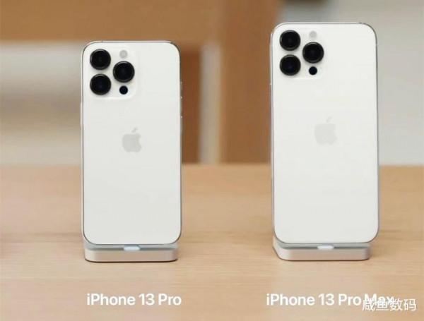 蘋果CEO庫克發中秋祝福,遭眾網友調侃 蘋果CEO庫克發中秋祝福,遭眾網友調侃