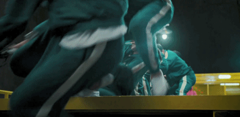 爆款陣容，一晚斬獲8億熱搜，這裡的“公平遊戲”，輸了只能喪命