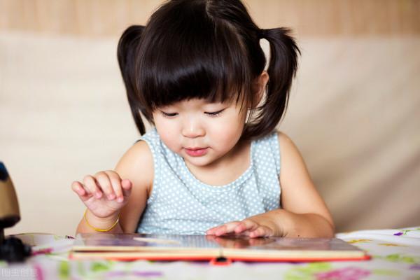 我是如何培養了一個嗜書如命的娃