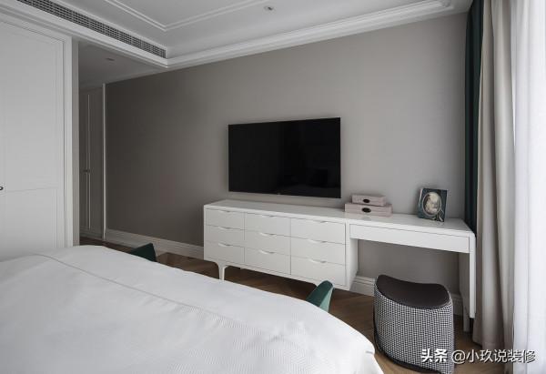 140㎡現代四居室，簡潔大方的空間，精緻細膩的元素，裝出高階感