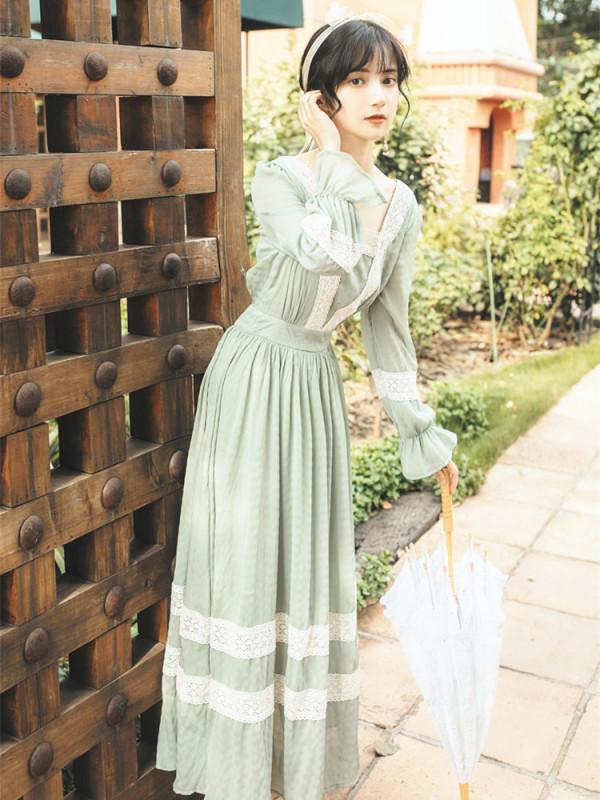 “北影校花”孟子義開放了,穿大方領裙裝秀美肩,藍色寶石真奢華 “北影校花”孟子義開放了,穿大方領裙裝秀美肩,藍色寶石真奢華