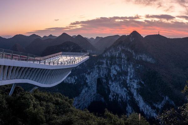 “天坑”從哪裡來？