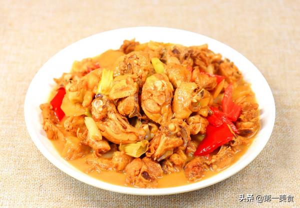 做家常炒雞時，不要直接下鍋炒，多加這一步，肉質鮮嫩，無腥味