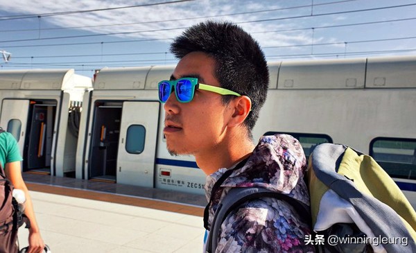 「17天愛上大西北」一天內橫跨四市,飢疲力竭 「17天愛上大西北」一天內橫跨四市,飢疲力竭