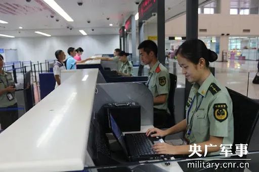 半軍半警的武警部隊到底是警還是軍? 半軍半警的武警部隊到底是警還是軍?