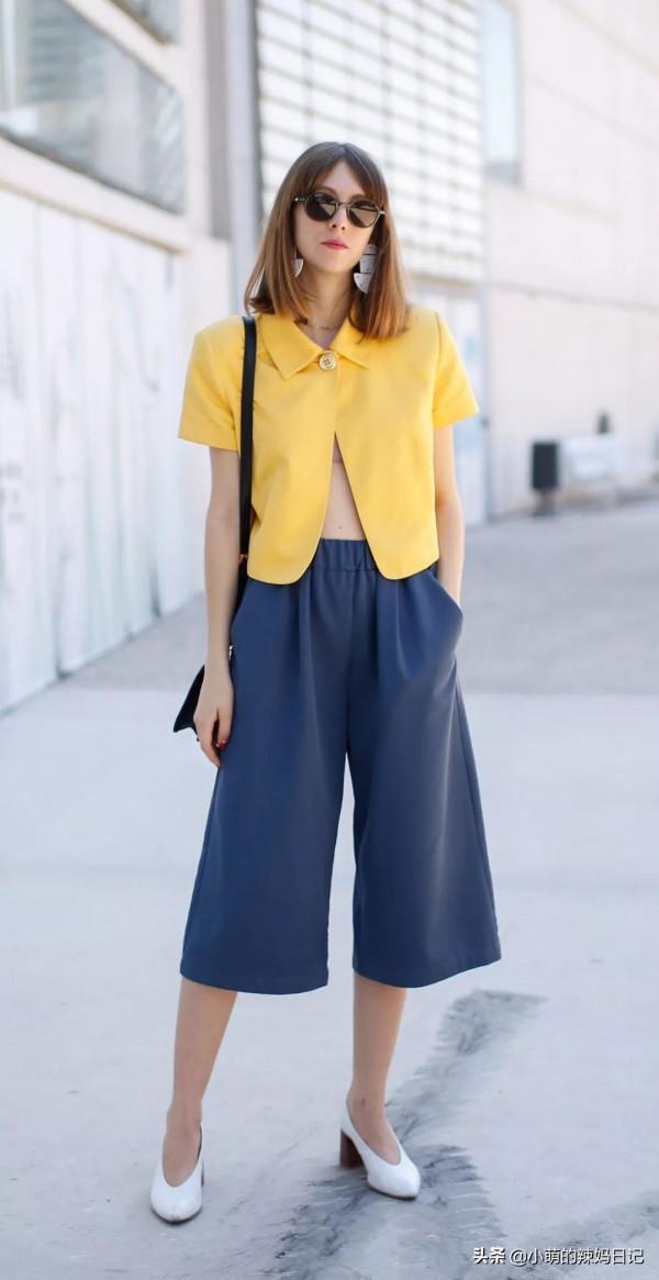 扔掉你的打底褲吧！今年穿褲子流行“小腿露一截”，顯腿長還時髦