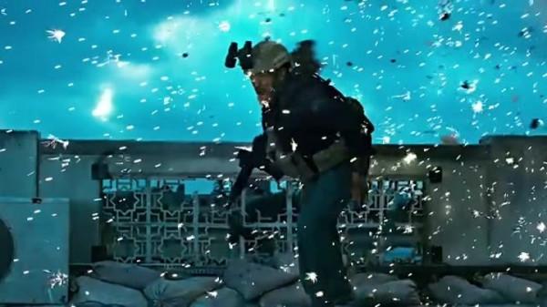 《危機13小時》背後真實事件：6個兵王重回戰場，狙殺150名暴徒