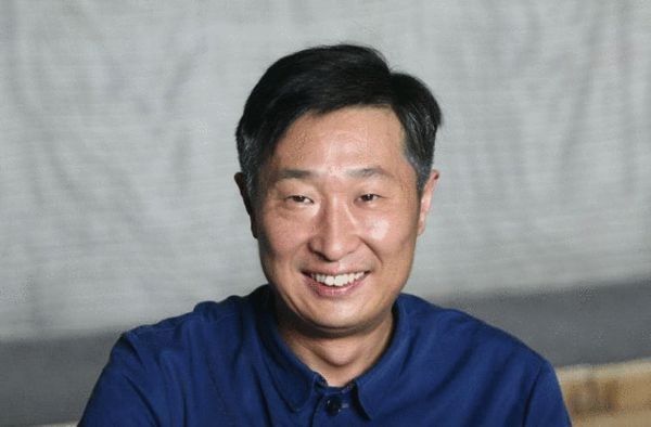 “天津大媽”林永健:17歲入行,33歲娶最美軍花,奮鬥20年終成名 “天津大媽”林永健:17歲入行,33歲娶最美軍花,奮鬥20年終成名