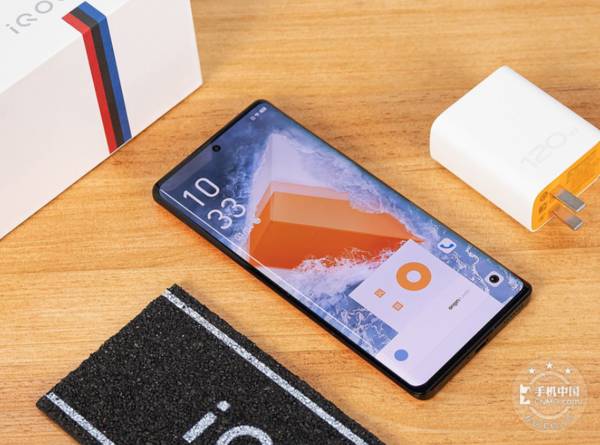 想換手機？只想要高階？這四款旗艦總有一款適合你