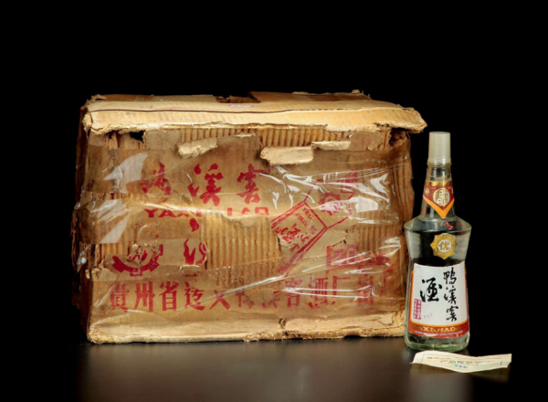 白酒待遇差別大，五糧液“再現”金雞電影節，這些好酒卻冷落一旁