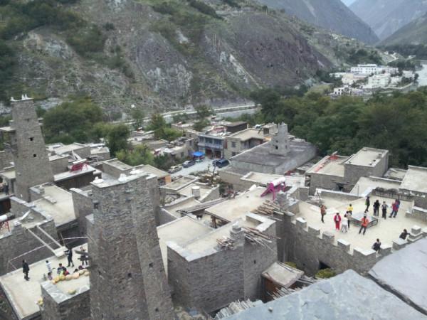 揭秘一個神秘而古樸的東方古堡…