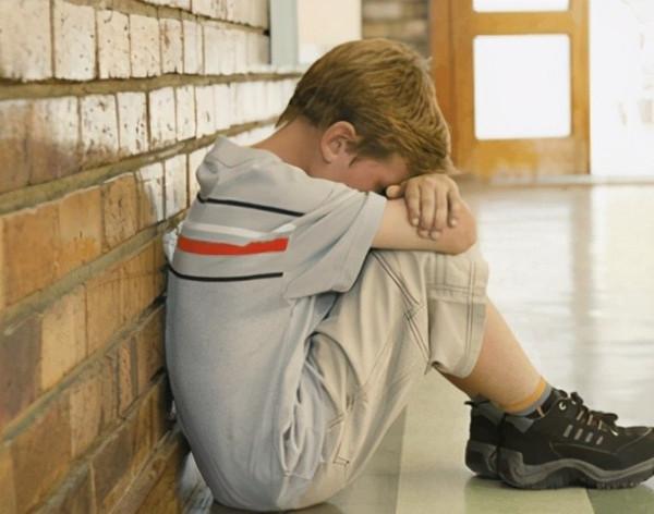 當孩子被欺負時,請別替他說“沒關係”,你的不在意對他傷害很大 當孩子被欺負時,請別替他說“沒關係”,你的不在意對他傷害很大