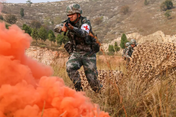 第71集團軍某旅：衛勤淬火！硬+實！