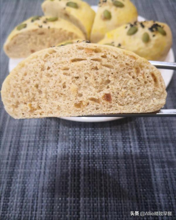 饅頭這樣做，鬆軟營養又飽腹，搭配非烤箱版烤雞、果蔬，真美味