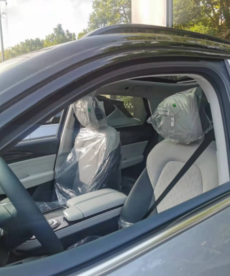 國產智慧電動汽車，極狐 阿爾法T，開車變成了享受