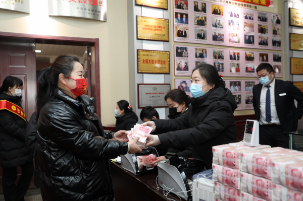 又分紅了！山西河津龍門村拿出約2100萬為村民發放&OpenCurlyDoubleQuote;年終款&rdquo;