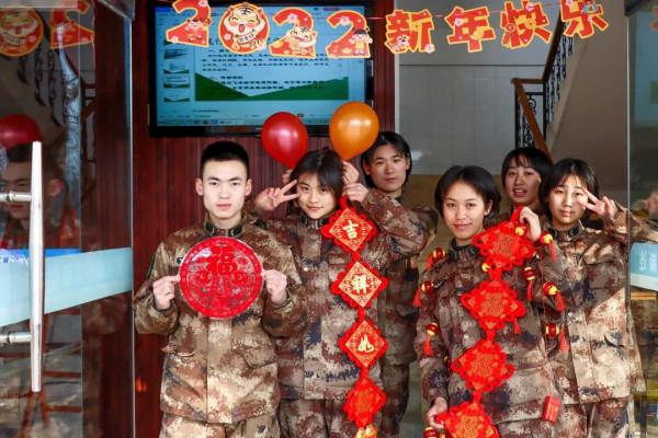 第71集團軍：虎年春節在軍營，別樣的暖！