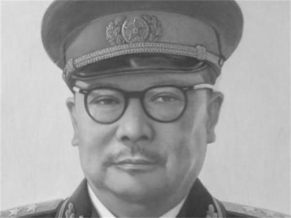 李克農俘獲2名女俘虜，為何要放掉穿長靴的？他的回答讓戰士大悟