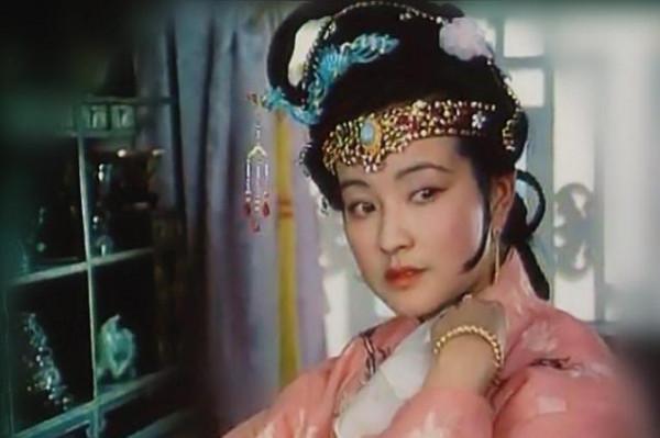 《紅樓夢》中秦可卿“託夢”王熙鳳到底是啥意思？