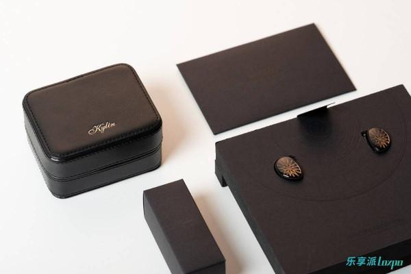 「迷走反射 . 簡評*3」威澤BS1耳塞、 DA1小尾巴 和 HE03D耳塞