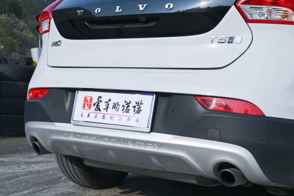 不甘平庸的另類鋼炮——二手沃爾沃 V40CC