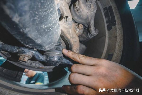 「奇怪の風」修復一臺行駛異響漏風的豐田皇冠，守護經典再次動人