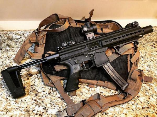 “北極狐”僱傭兵的20種輕武器,都是世界最頂尖的槍支 “北極狐”僱傭兵的20種輕武器,都是世界最頂尖的槍支