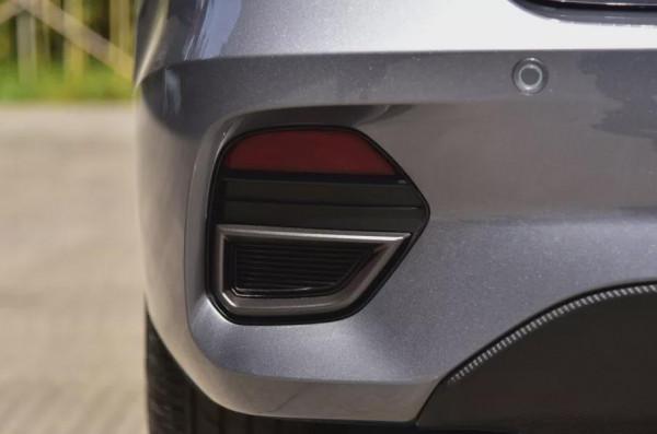 家用代步車之爭:長安逸動VS榮威i5誰更強? 家用代步車之爭:長安逸動VS榮威i5誰更強?