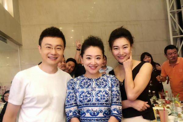 《新聞聯播》美女主播李梓萌:風光背後有艱辛,婚戀成父母的心病 《新聞聯播》美女主播李梓萌:風光背後有艱辛,婚戀成父母的心病