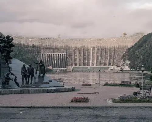 《失落的衛星》：旅行很少在我們認為的地方開始