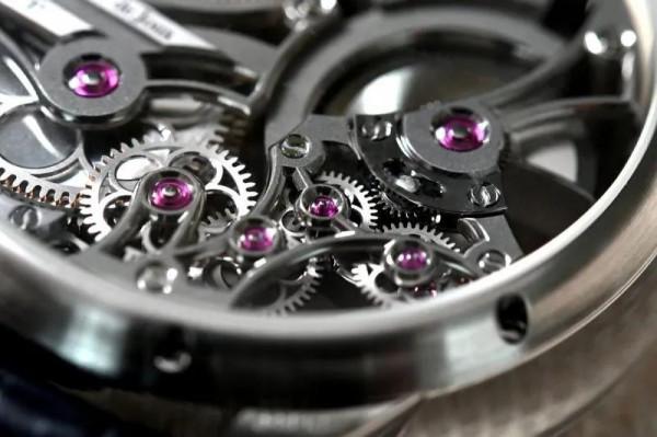 Romain Gauthier頂級訂製工藝：全新Insight Micro-Rotor鏤空腕錶