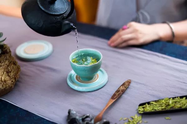 中秋吃月餅 | 搭配什麼茶消食解膩更給力？