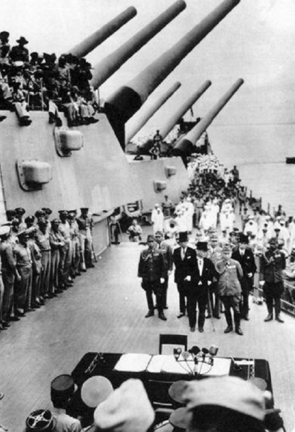 1949年毛主席請張治中來中南海,毛主席:給彭總做助手,委屈了吧 1949年毛主席請張治中來中南海,毛主席:給彭總做助手,委屈了吧