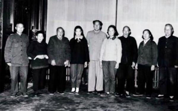 毛主席去世前寫信給政府：請幫我照顧九弟一點，我實在是年老了