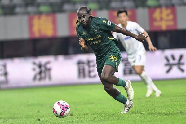 錯信李建濱，成都蓉城滿盤皆輸；篤信穆謝奎，浙江隊終迎絕殺時刻