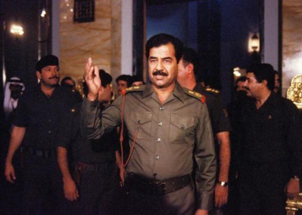 忠臣還是叛徒?伊拉克外交家阿齊茲,投降美國最後卻病死獄中 忠臣還是叛徒?伊拉克外交家阿齊茲,投降美國最後卻病死獄中