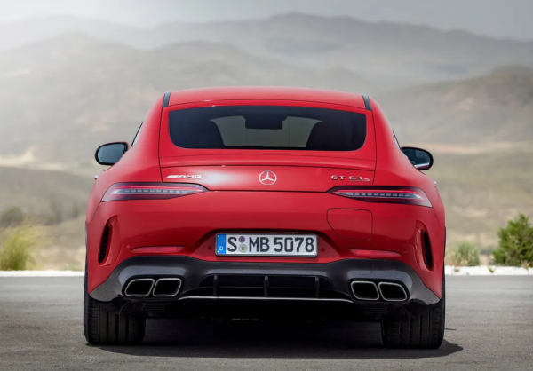 F1“黑科技”,843馬力效能猛獸,土豪必買,玩車的必看 F1“黑科技”,843馬力效能猛獸,土豪必買,玩車的必看