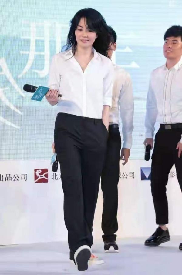 幾大衛視中秋晚會陣容全曝光！王菲謝霆鋒穿“情侶裝”世紀大同框